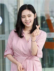 《吕总-又黄又肉到湿的爽文》