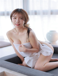 《成年女人VR免费视频-快乐宅急送2》